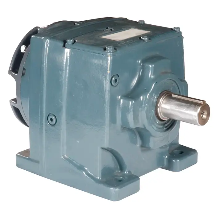 Reductor concéntrico helicoidal Falk Ultramite UC con montaje en base y eje de salida sólido.